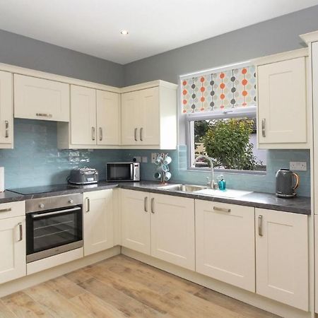 Spacious Home In Popular Salthill Galway Extérieur photo